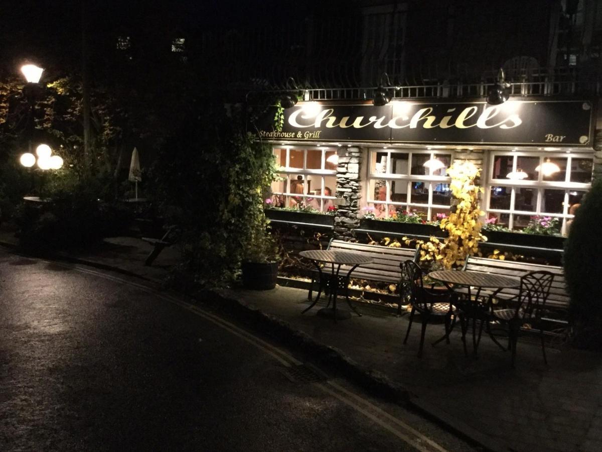 Churchills Inn & Rooms Bowness-on-Windermere Exterior photo